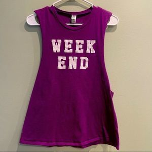 Women’s cut off sleeved tank top size large purple tank top weekend shirt